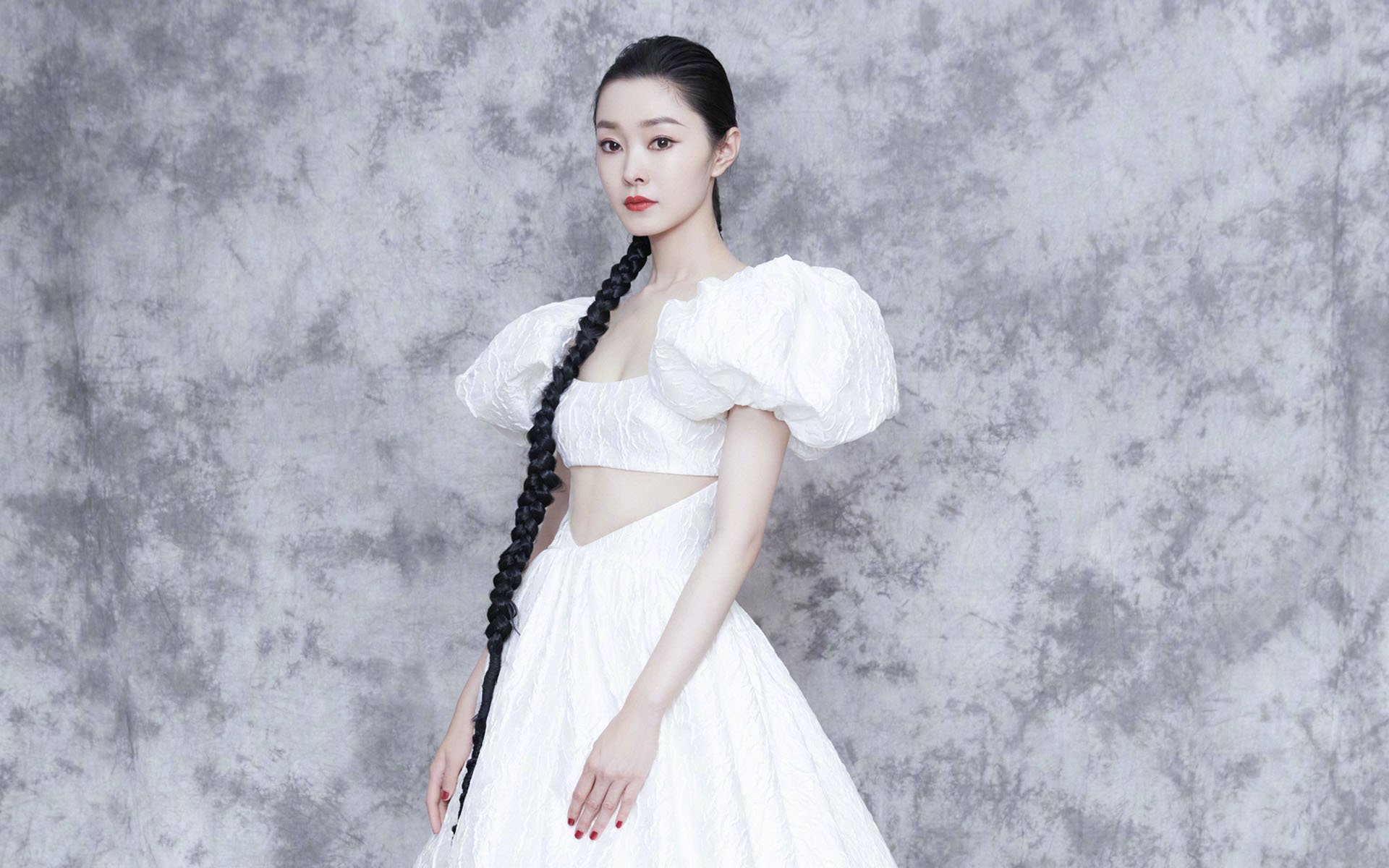 巴萨夺冠热!梅西伤愈归队,撼动对手,巴萨官方致敬梅西